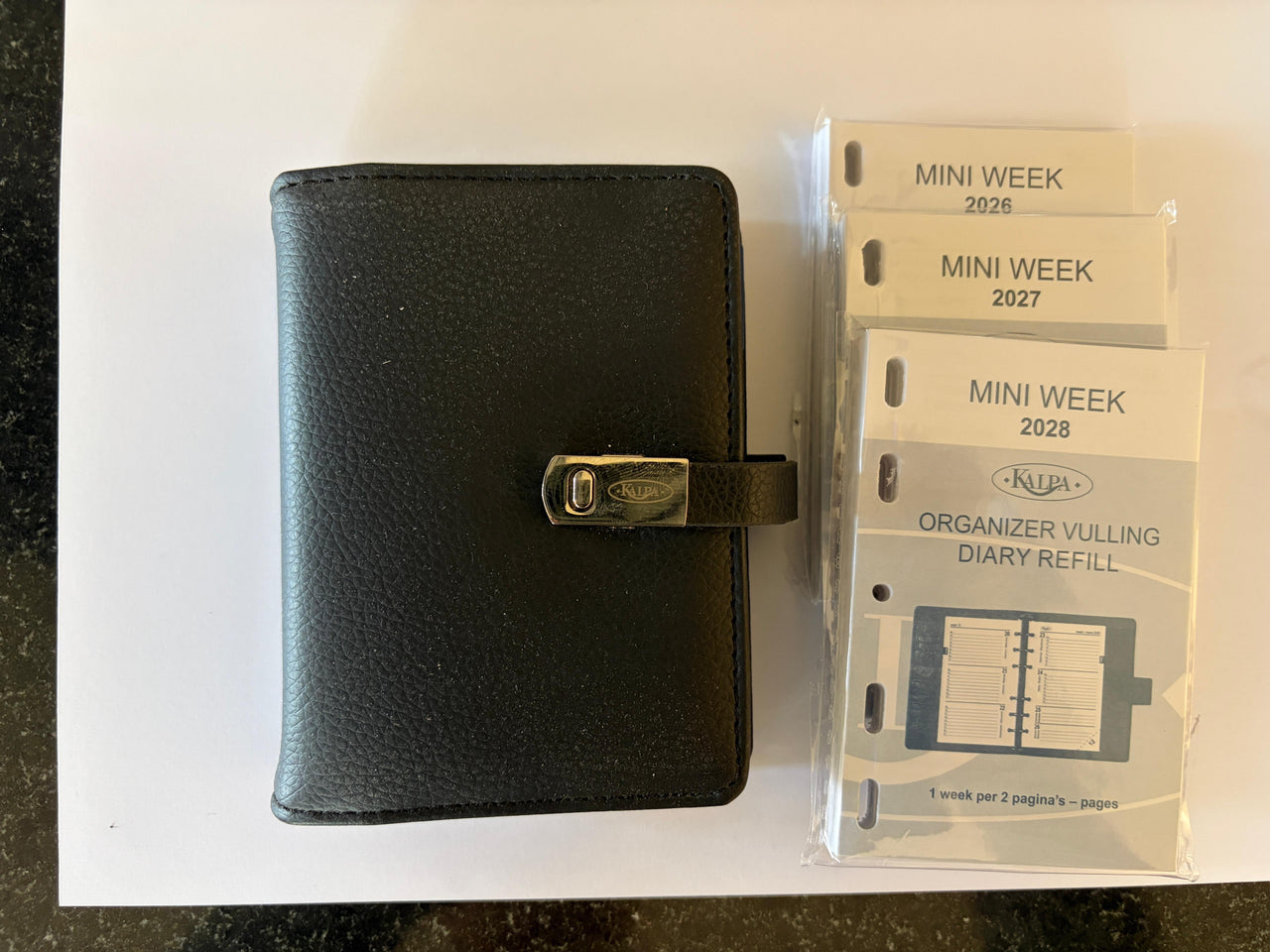 1401-60 Mini Organizer pullup zwart 2026 2027 2028 + gratis pen