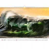 Kalender met een groot golfmotief op een witte achtergrond