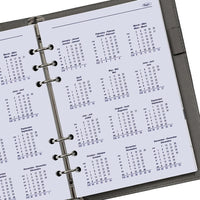 Kalenderpagina met maanden vermeld in een ringgebonden planner